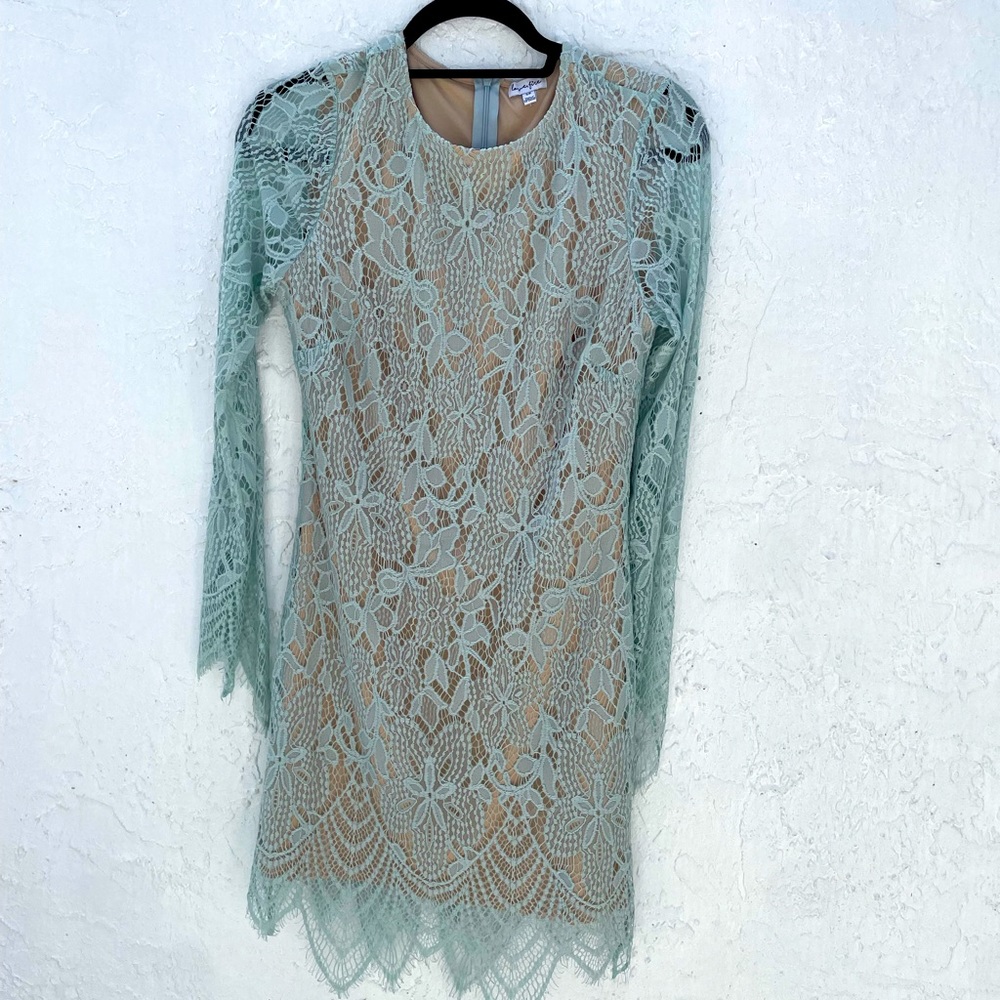 Love fire teal lace dress